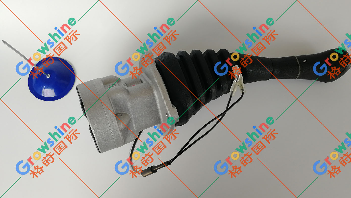 沃尔沃挖掘机EC460B操纵手柄总成右边