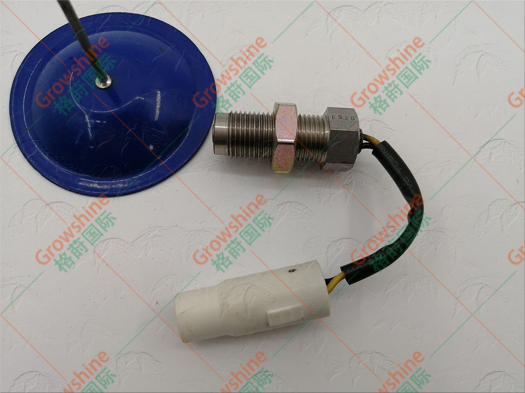 发动机转速传感器8943111990，3259953703，SSA551G004