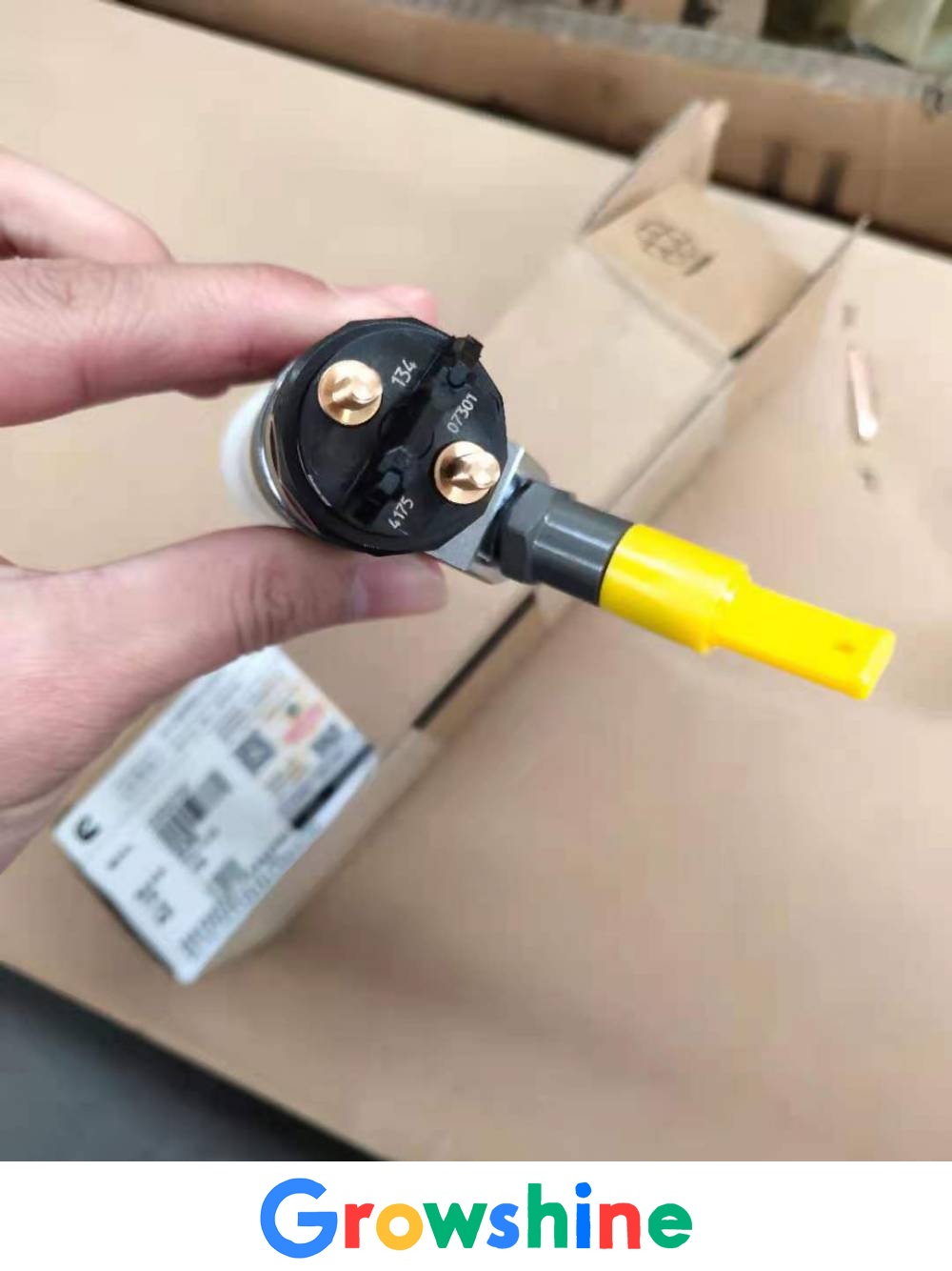 Cummins QSB7 fuel injector 5317323 Revo 260 excavator fuel injector