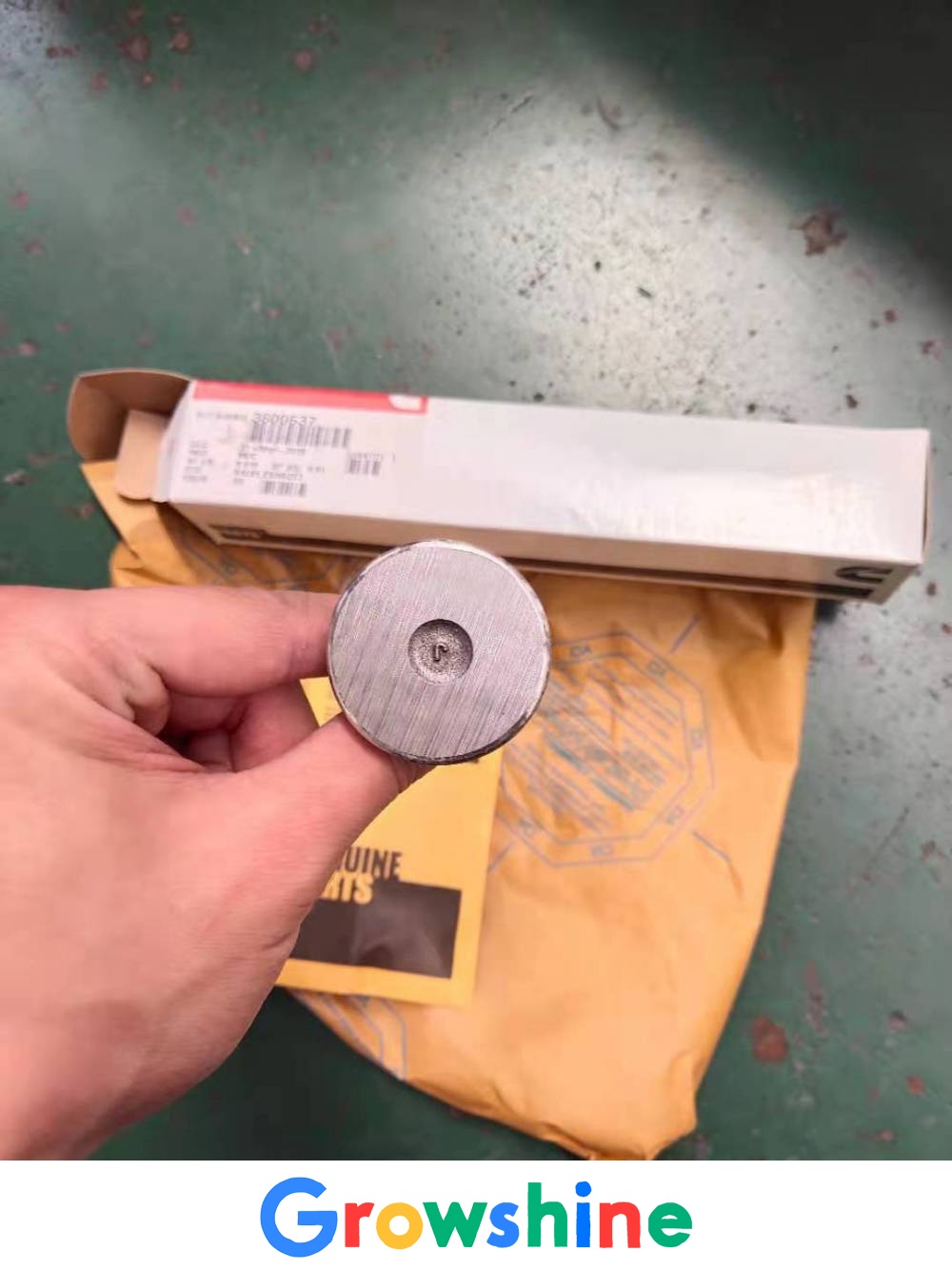 Henan Cummins Accessories Cummins Original Intake Valve Exhaust Valve Conduit 4999616