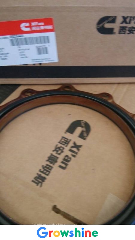 Futian ISF2.8 accessories | crankshaft rear oil seal 5265266 | Heavy Duty Red Rock Iveko