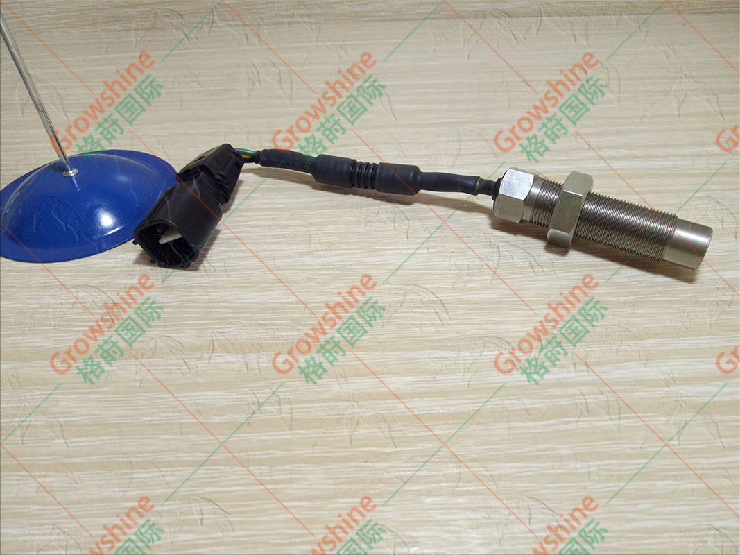 高质量日野发动机配件J05，J08转速传感器VH894101290A
