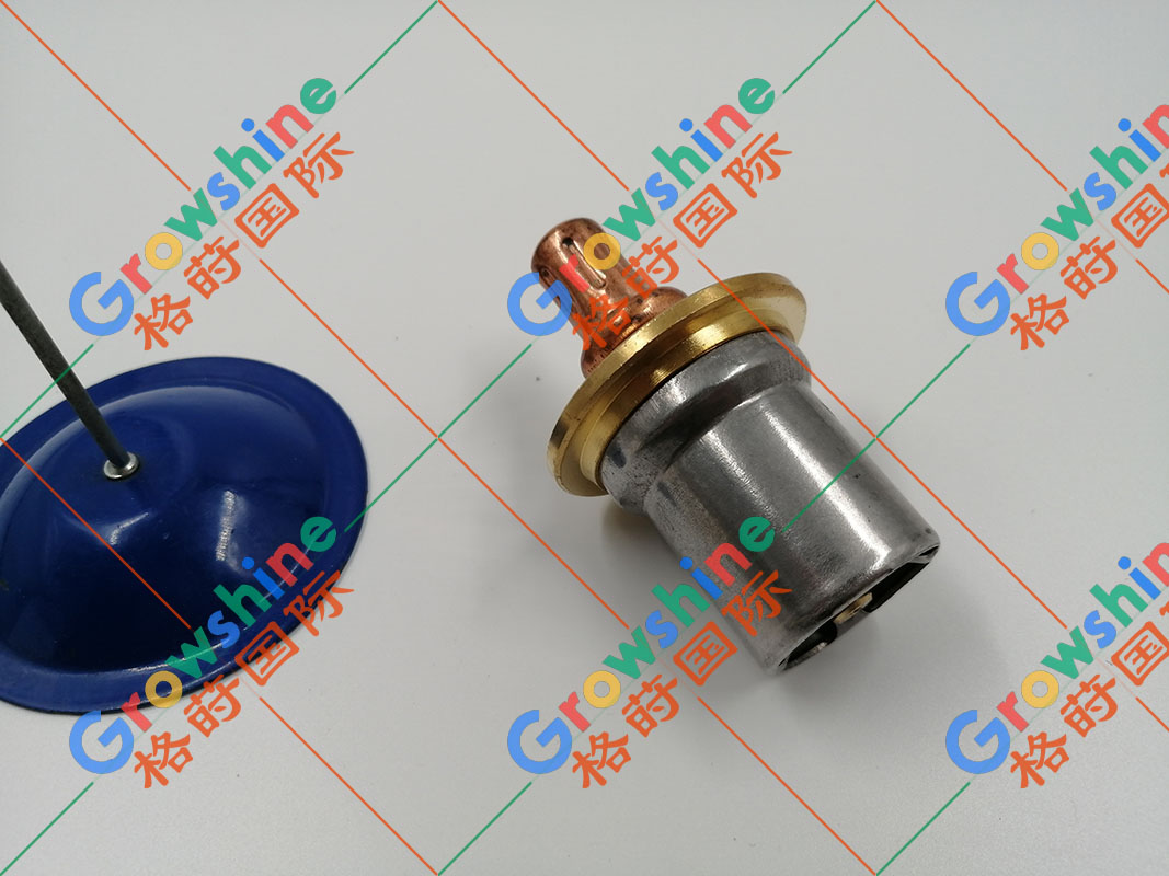 小松大挖机PC1250-7，QSK23节温器4095527，3092114