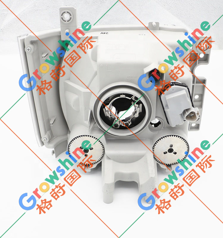 五十铃NQR，NPR大灯8-98226185-0，8982261850