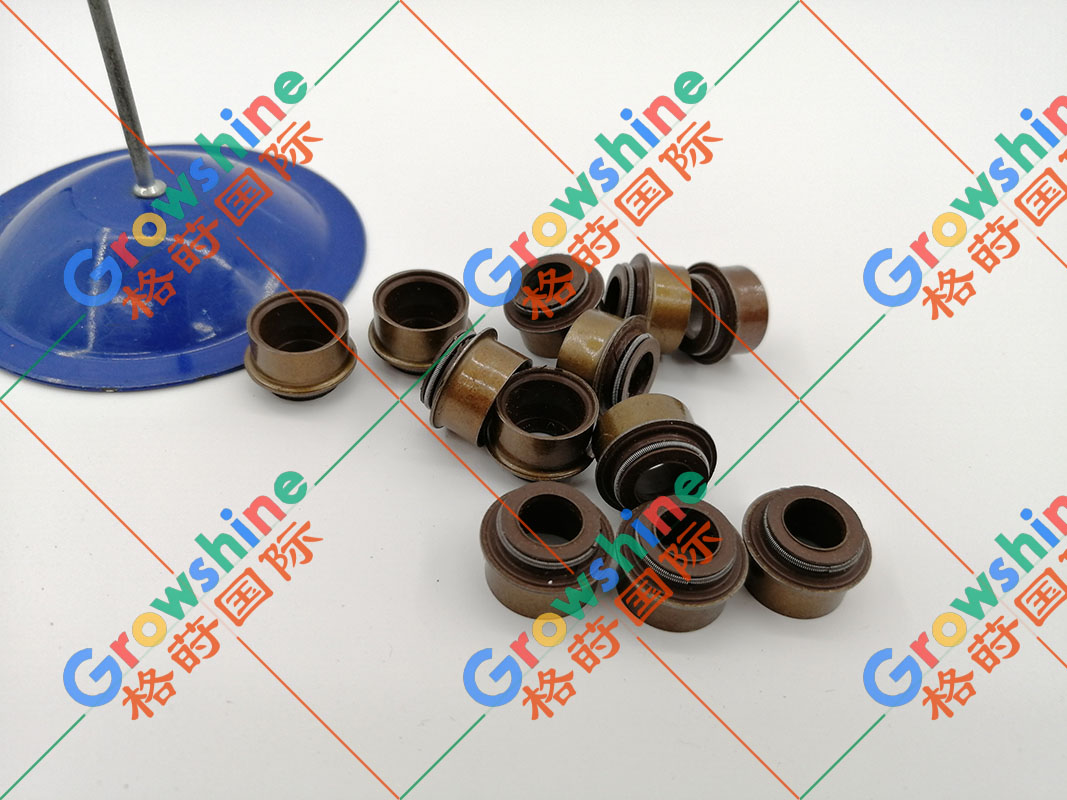 小松发动机3D94，4D94气门油封6140-41-4540