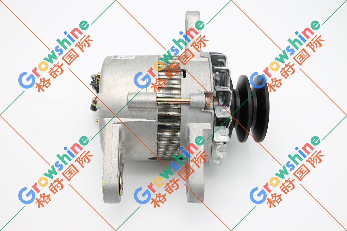 五十铃6BD1，6BG1，6SD1发电机1812004402，0-33000-6552