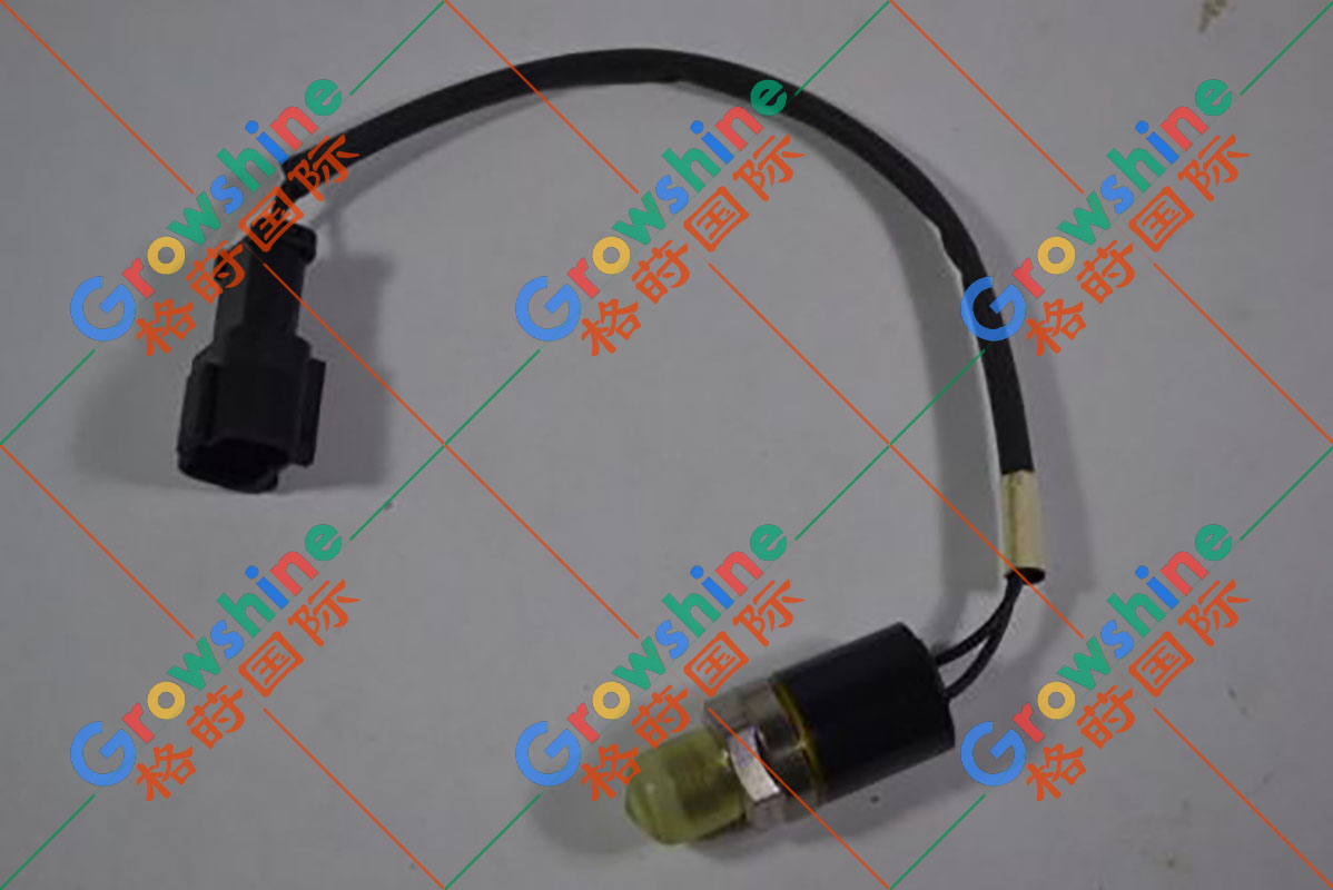 小松WA380-3，WA470-3蓄能传感器421-43-22912