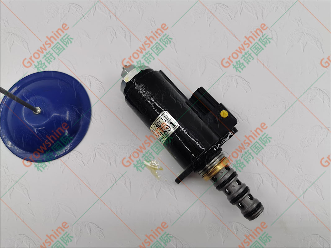 Growshine 格莳国际专业供应加藤HD512 挖掘机液压系统关键配件：电磁阀 KDRDE5K-31/40C50-131 及 SKY5P-17-A