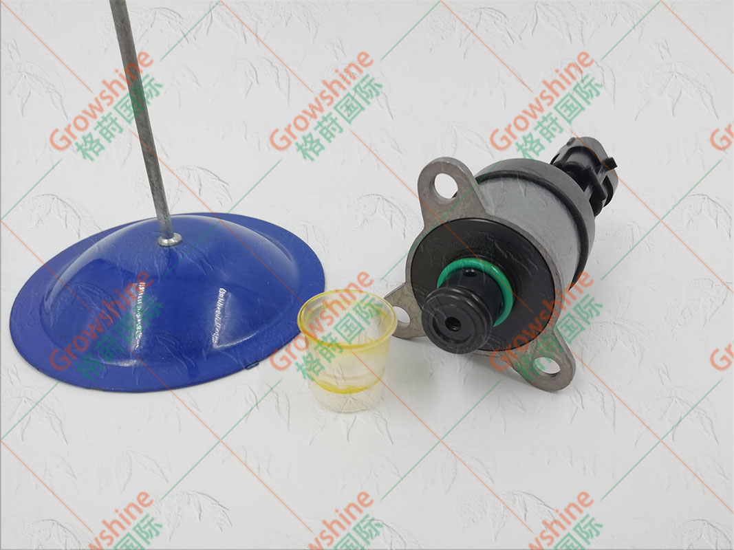 Growshine 格莳国际：加藤HD820V 4M50 发动机高压油泵SCV阀计量单元  0928400670 高品质燃油配件解决方案