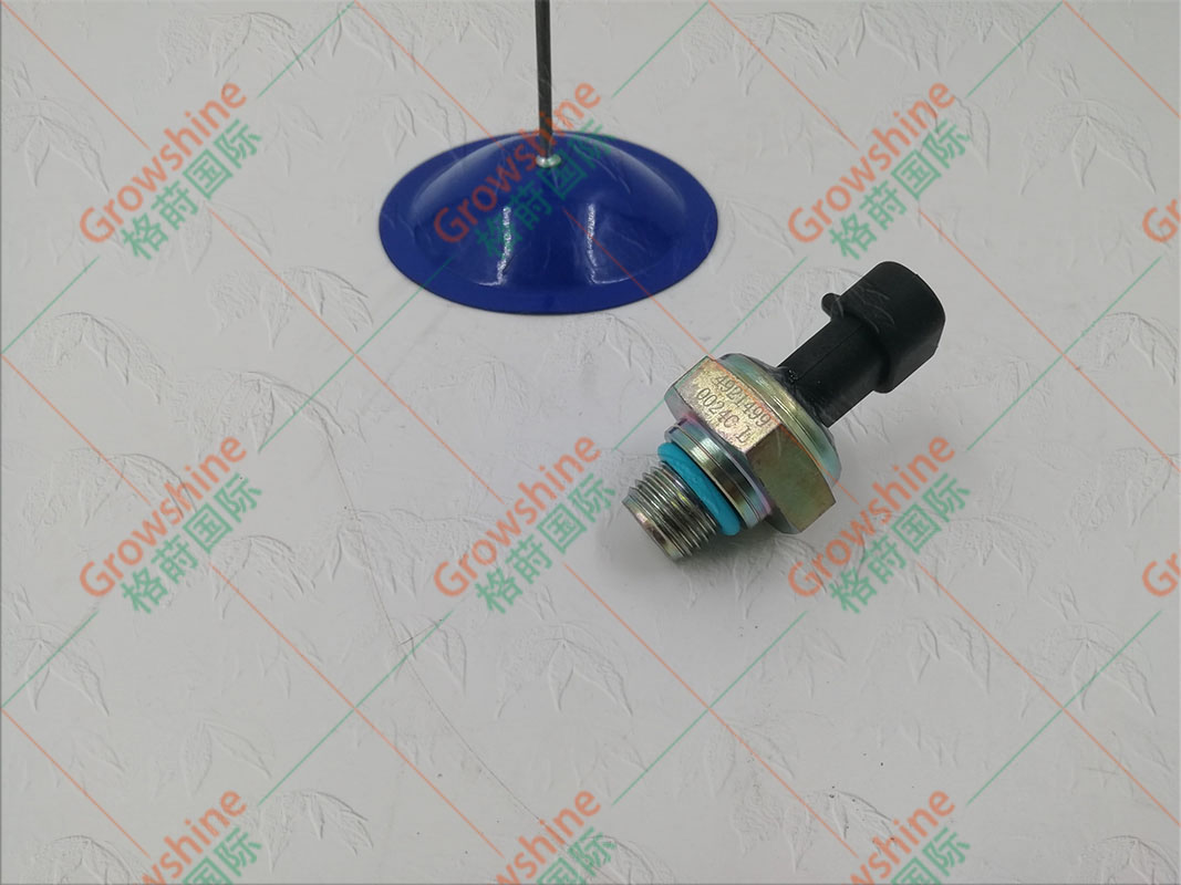 卡车配件康明斯燃油压力传感器4921499